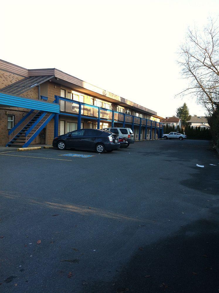 Coquitlam Sleepy Lodge Exterior foto